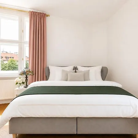 Διαμέρισμα Prestige Two-bedroom By Parizska Πράγα