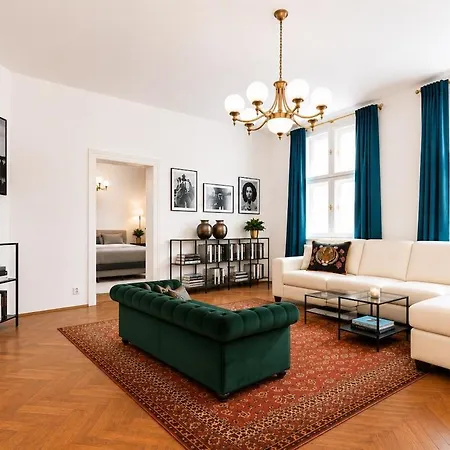 Prestige Two-bedroom By Parizska *