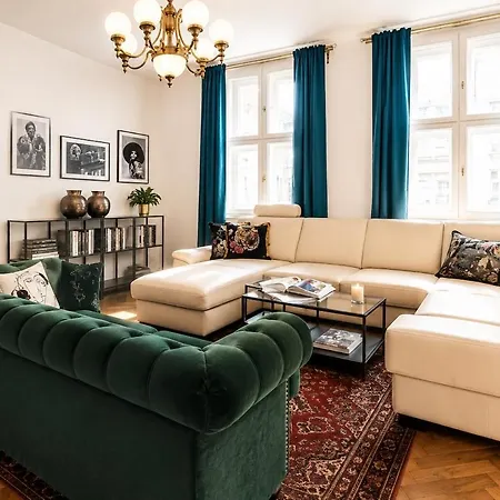 Prestige Two-bedroom By Parizska Διαμέρισμα Πράγα